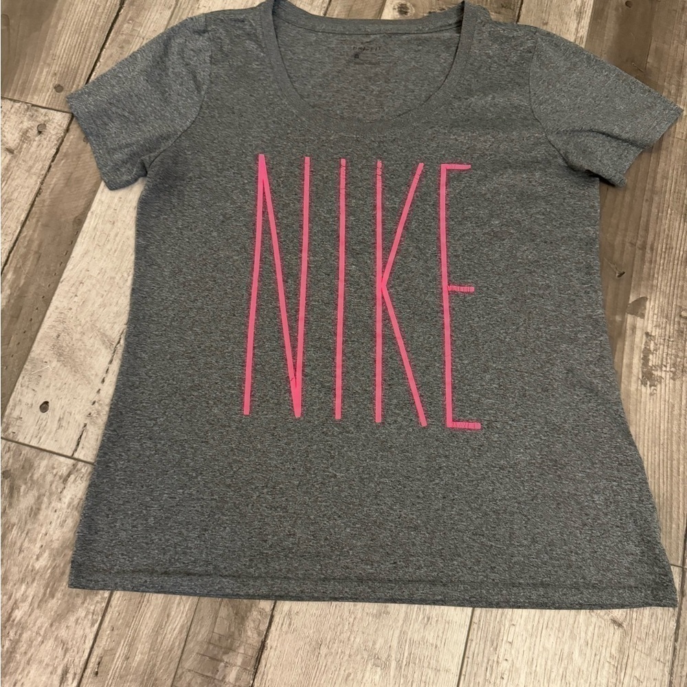 NIKE Dri Fit Tee Gray Bright Pink Medium Short Sleeve Athletic Gym Running